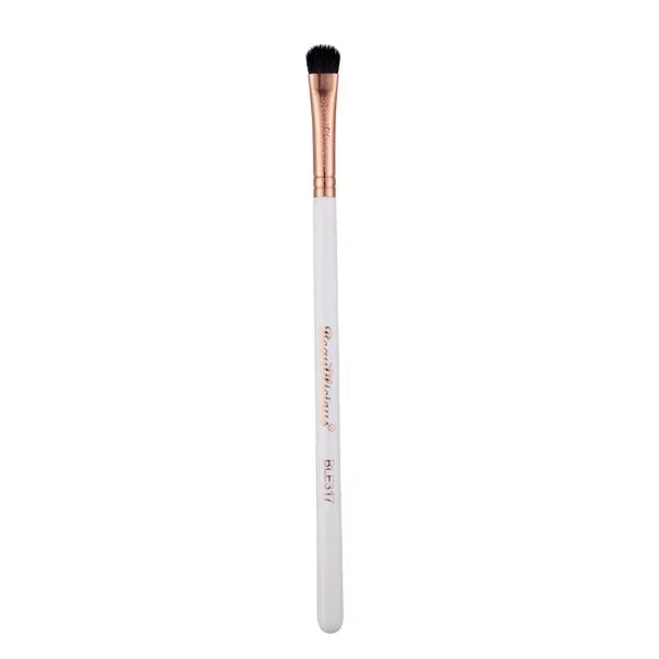 Beautilicious - Medium Flat Shader Brush for Eyeshadow - BLE 317