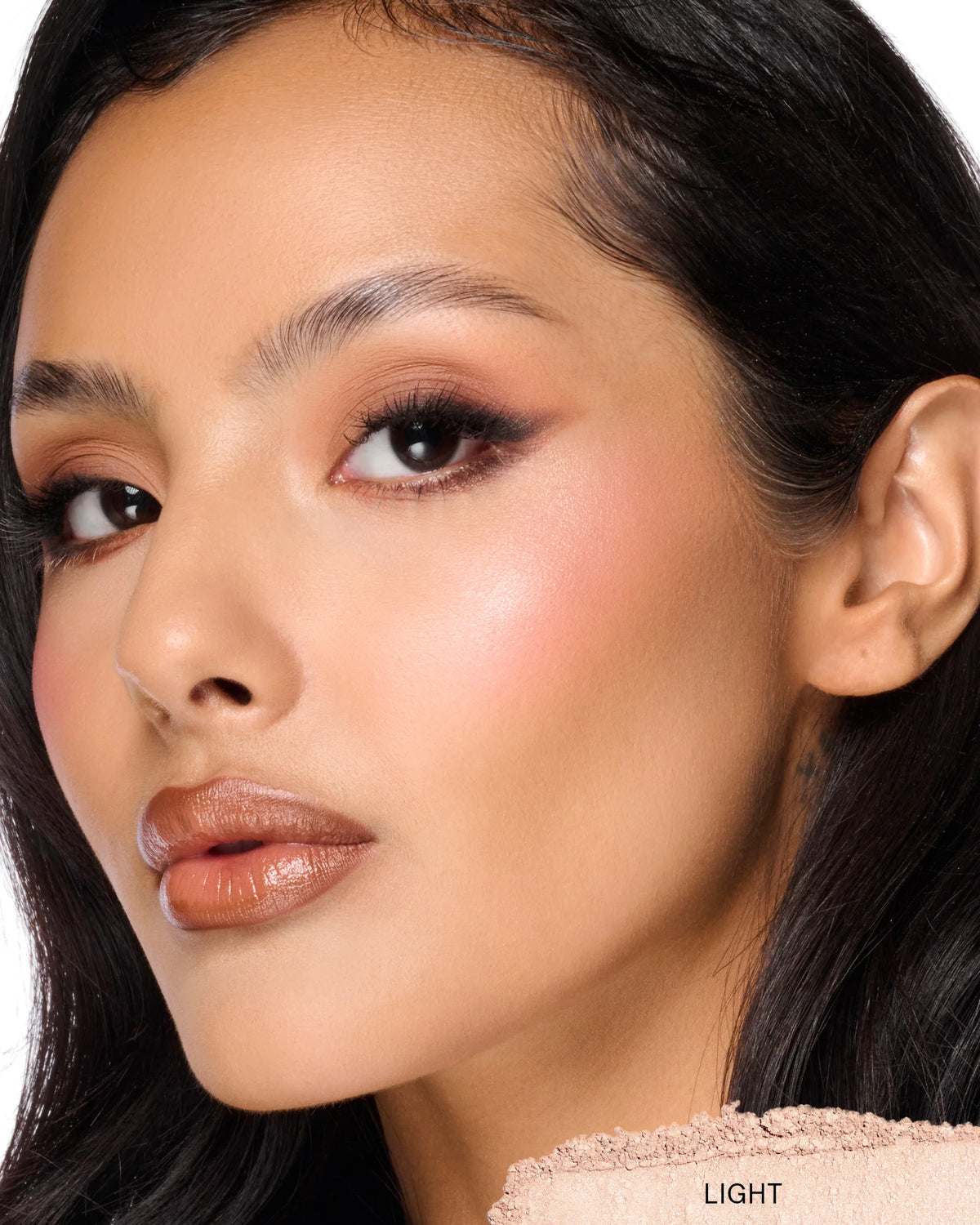 One Size - Bouclé Silk Airbrushed Powder - Light