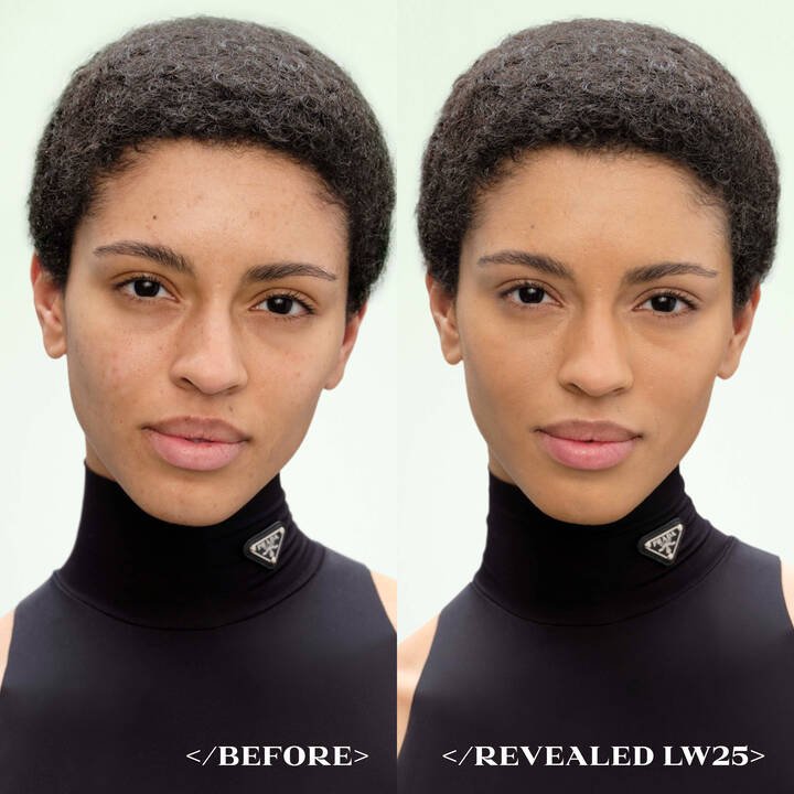 Variant: LW25 | Prada Reveal Skin optimizing foundation - LW25 - LIGHT WARM