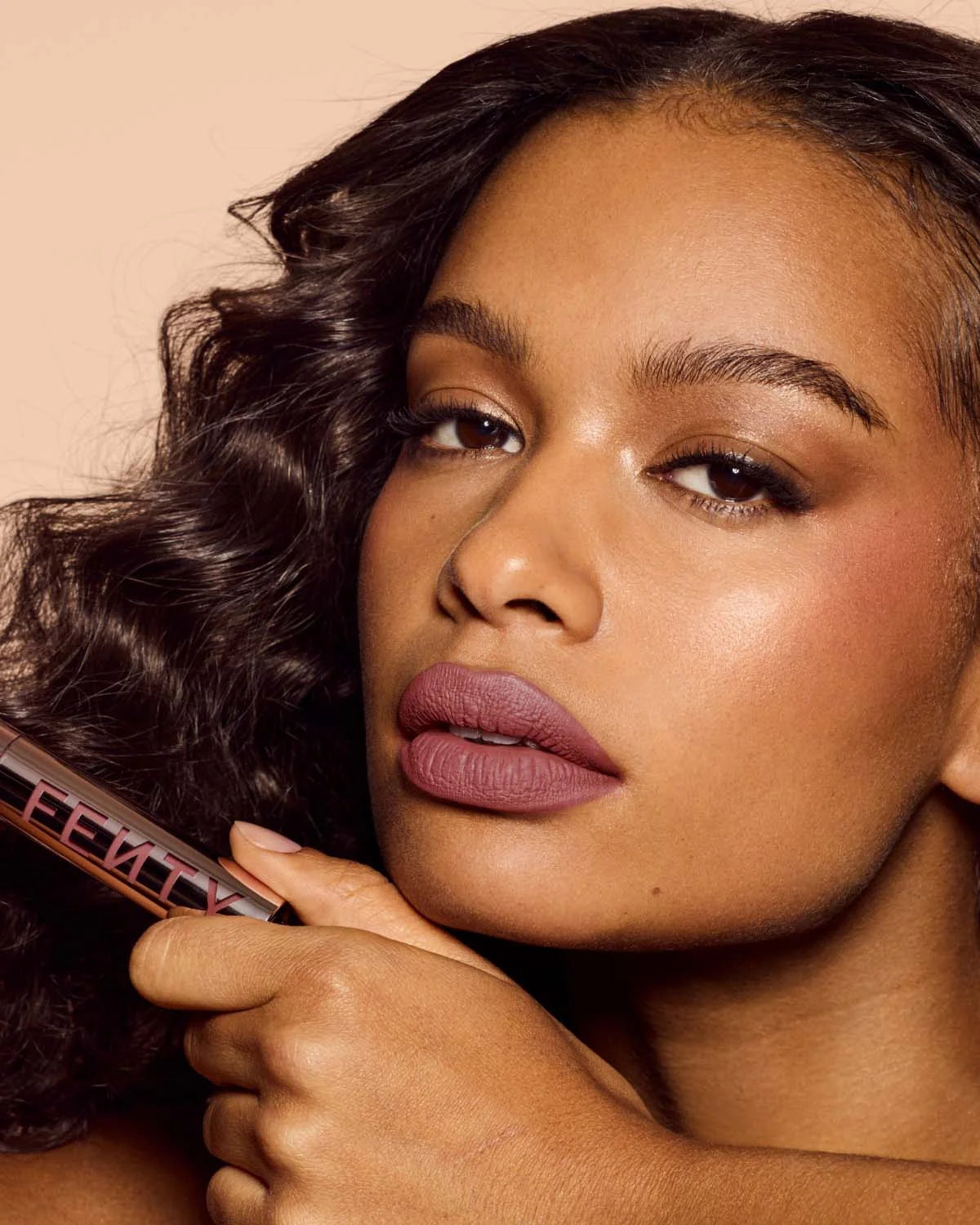 Variant: RiRi - rose mauve nude | Fenty Beauty - Icon Velvet Liquid Lipstick