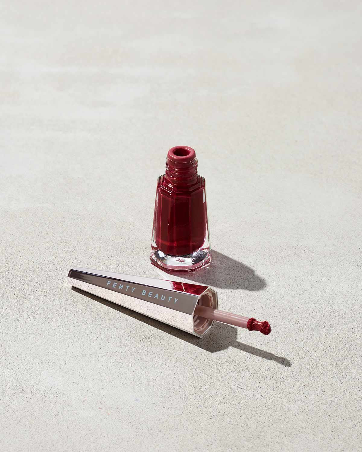 Variant: UnderDawg | Fenty Beauty - Stunna Lip Paint Longwear Fluid Lip Color