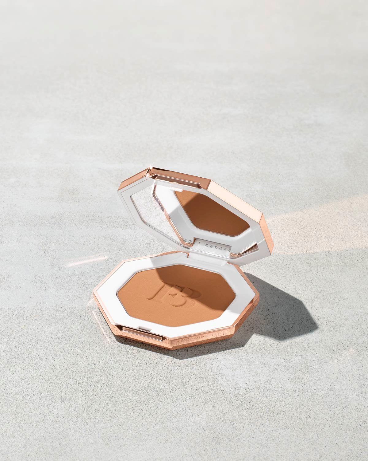 Variant: Bajangyal | Fenty Beauty - Sun Stalk'r Instant Warmth Bronzer