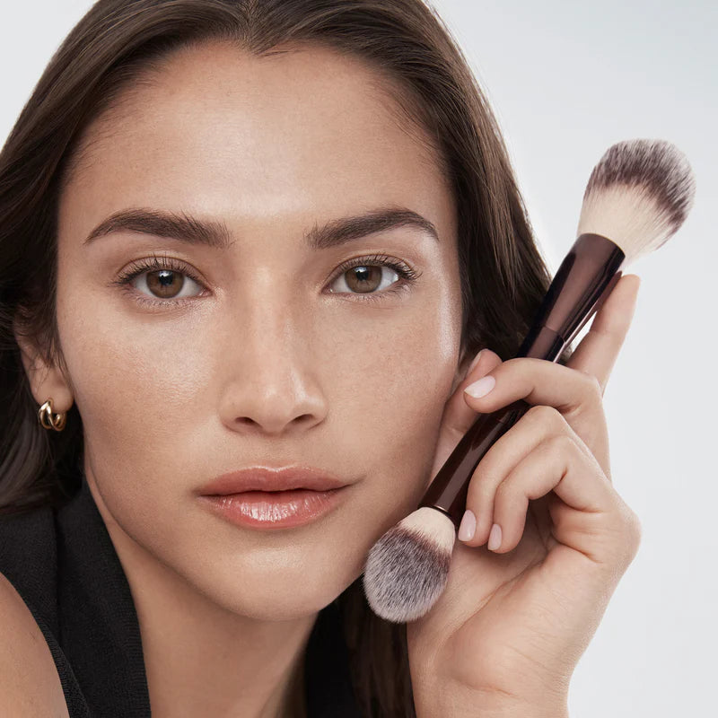 Variant: Translucent | HourGlass - Veil™ Translucent Setting Powder