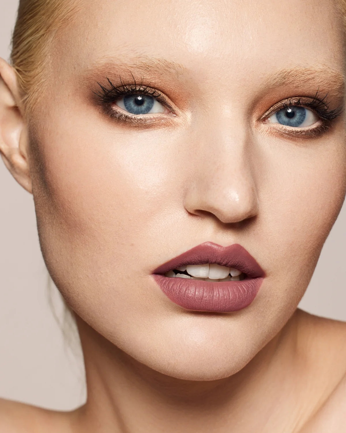 Variant: Uncuffed | Fenty Beauty - Stunna Lip Paint Longwear Fluid Lip Color