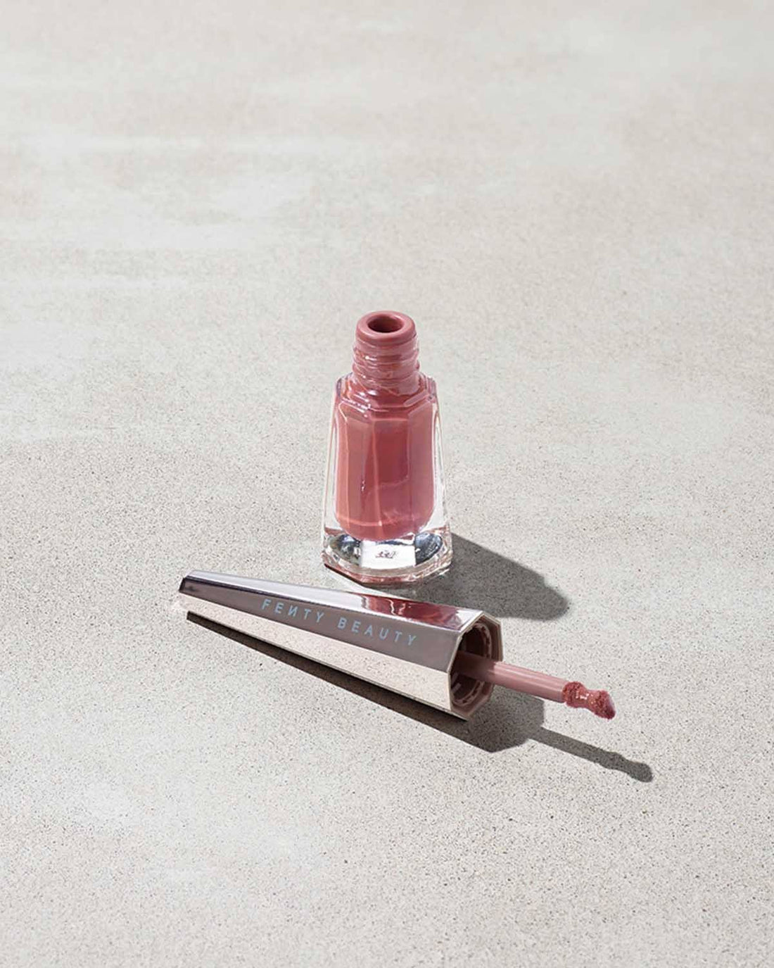 Variant: Unveil | Fenty Beauty - Stunna Lip Paint Longwear Fluid Lip Color