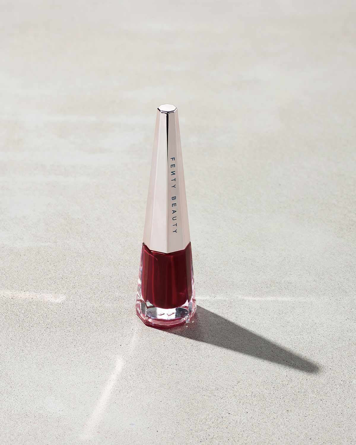 Variant: UnderDawg | Fenty Beauty - Stunna Lip Paint Longwear Fluid Lip Color