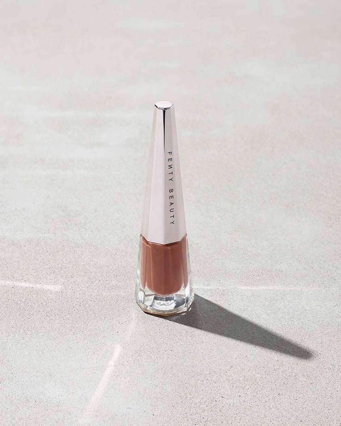 Variant: Unveil | Fenty Beauty - Stunna Lip Paint Longwear Fluid Lip Color