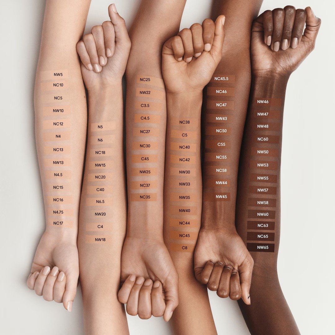 Variant: NC42 | M.A.C. - Studio Fix Fluid SPF 15 24HR Matte Foundation + Oil Control