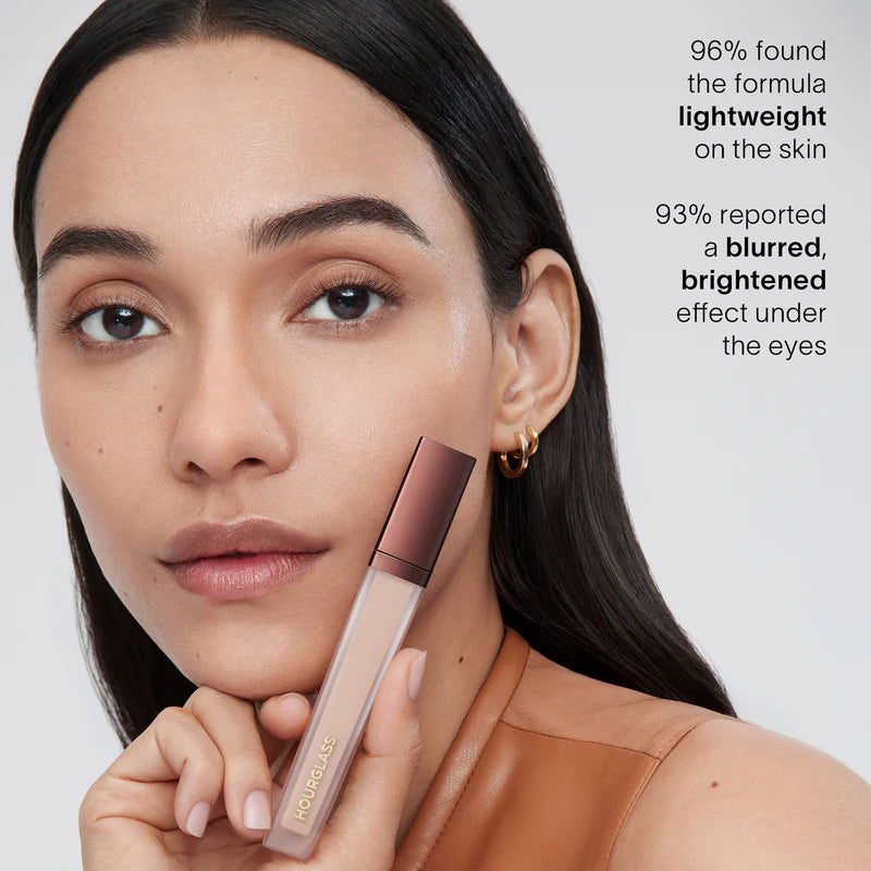 Variant: Oat 3 - Light (warm Olive) | HourGlass - Vanish™ Airbrush Concealer